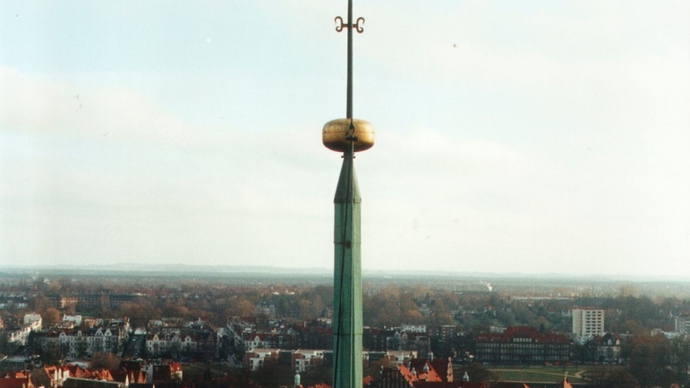 Turm- und Gewölbeführung Express - Zwischen Himmel und Erde: Einmal kurz Lübeck aufs Dach steigen.