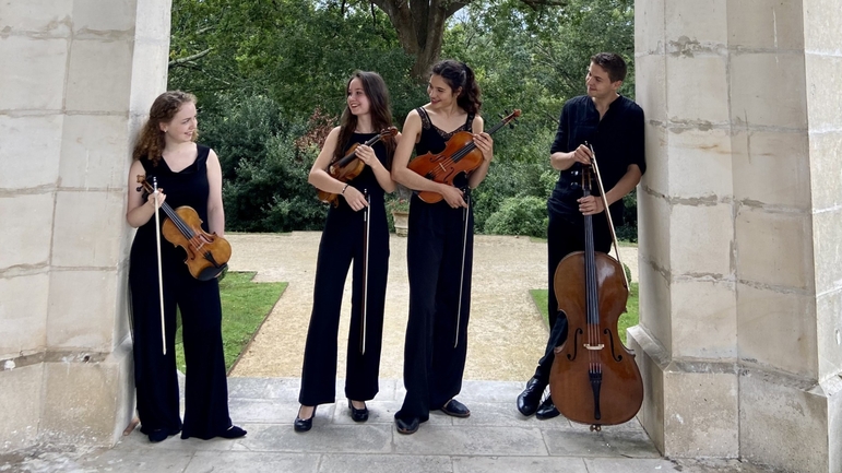 Neujahrskonzert auf dem Kultur Gut Hasselburg "Alles Walzer"