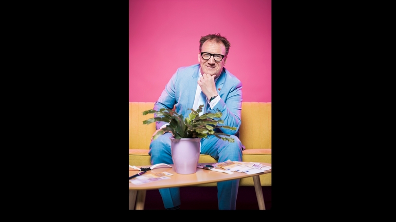 Kabarett & Kanapee präsentiert: Jens Heinrich Claassen - "Keine Ursache"